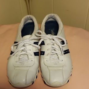 Skechers sneakers white with navy stripe